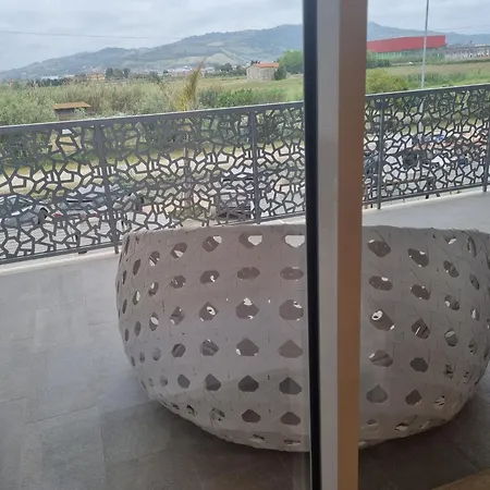 Tra Oasi Naturalistica E Mare