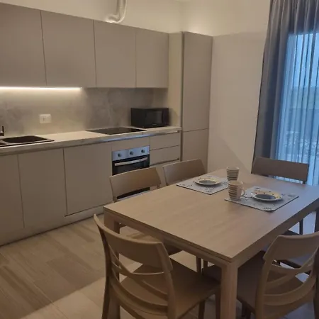 Tra Oasi Naturalistica E Mare *