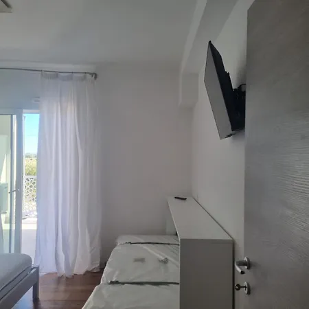 Tra Oasi Naturalistica E Mare