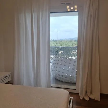 Tra Oasi Naturalistica E Mare